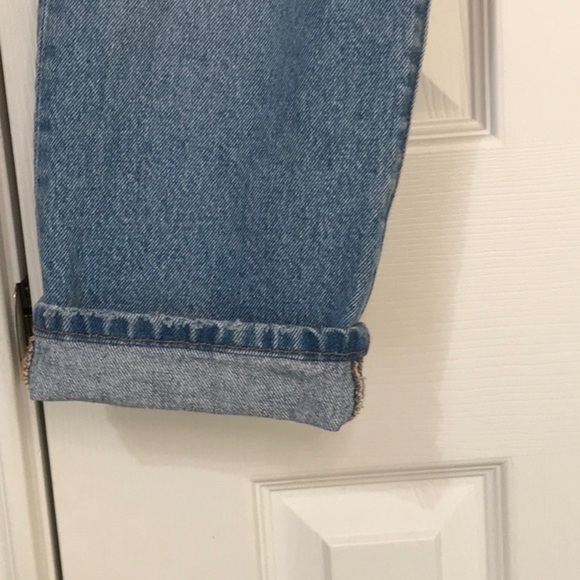 Levi's Classic 501 Button Fly Distressed Jeans - Picture 4 of 10